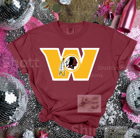 W warrior logo gold